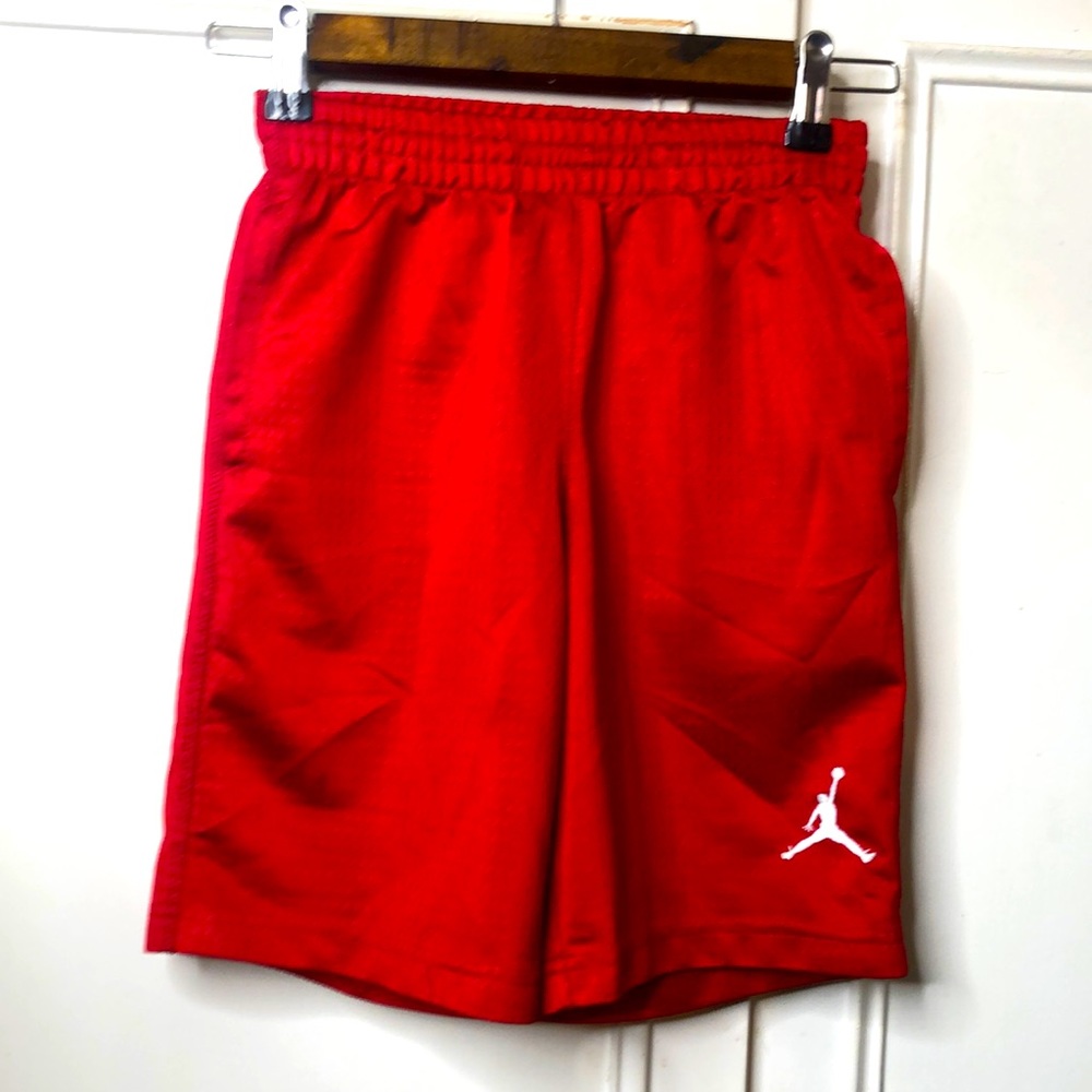 Air Jordan mesh shorts red youth size S 8-10